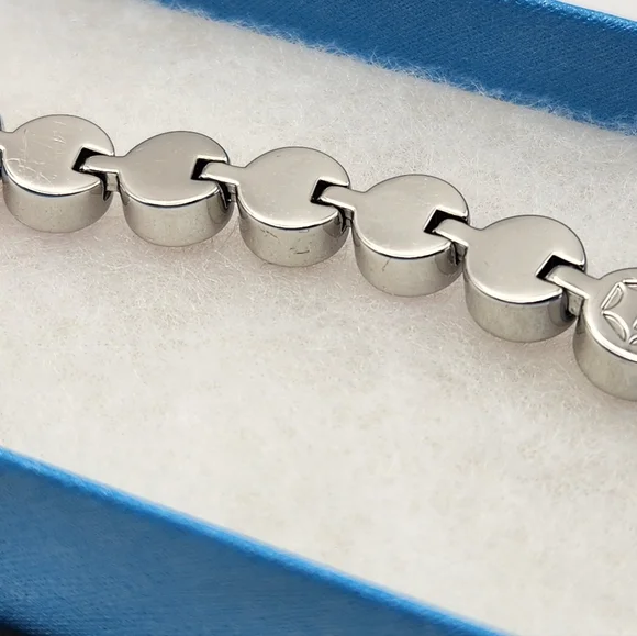 Touchstone Crystal Ice Bracelet, Fall Ignite - Picture 5 of 10